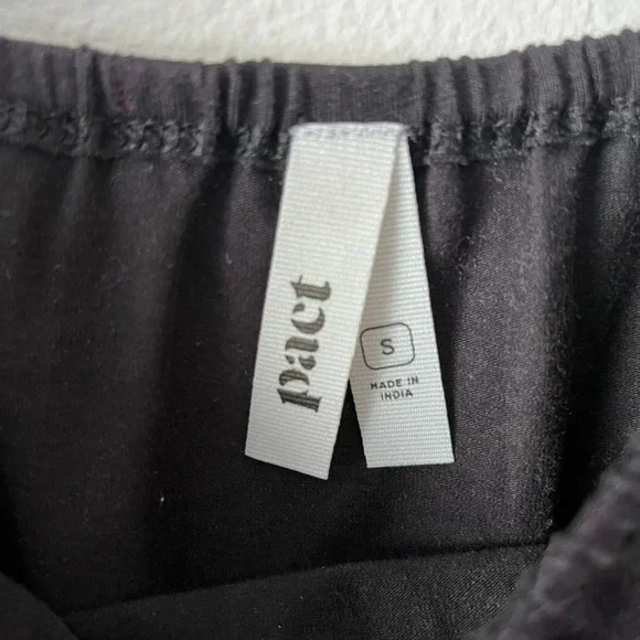 Pact Women's Luxe Jersey Flutter Sleeve Top in Black Short Sleeve size small - Picture 6 of 10